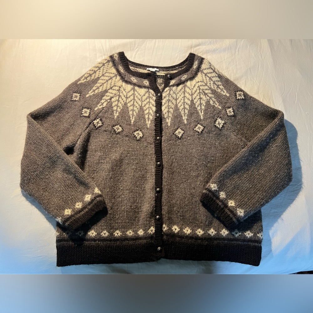 J. Jill Gray and Cream Patterned Sweater